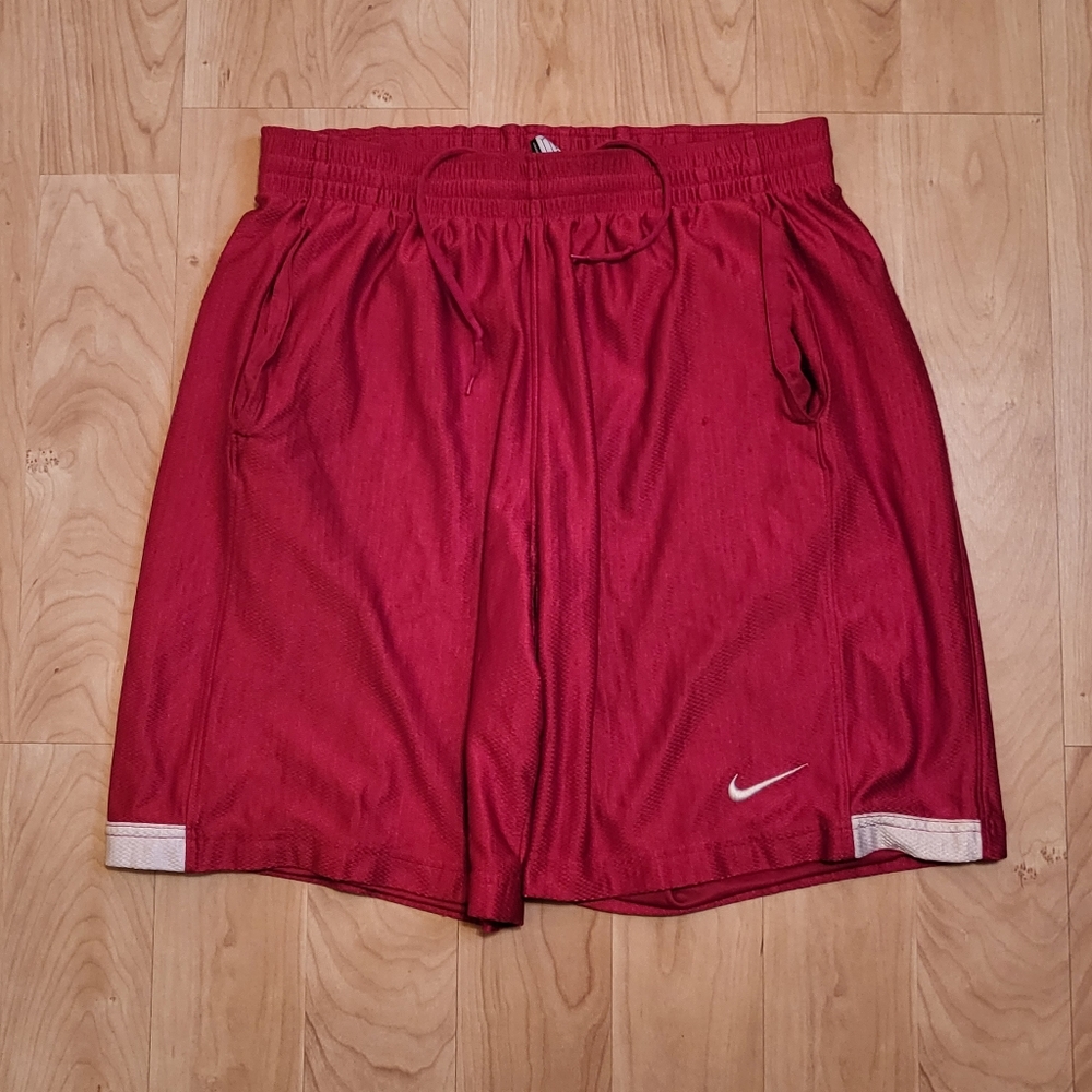 Nike Basketball Red Mesh Shorts Large